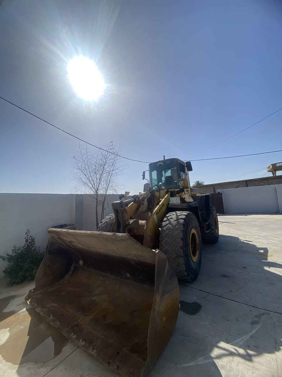 شفل كوماتسو حجم380،،للبيع،،للاتصال ع الرقم***********
