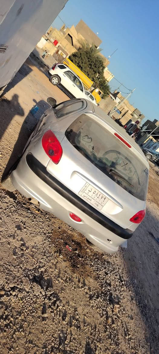 السلام عليكم سياره بيجو فرنسي 306 بيها صبغ إثر جرد الموديل 2009 السعر 35 وبيه مجال قليل كير اوتَماتيك محرك حداديه خير من الله العنوان حله حي العسكري شارع 80 رقم الهاتف ***********
