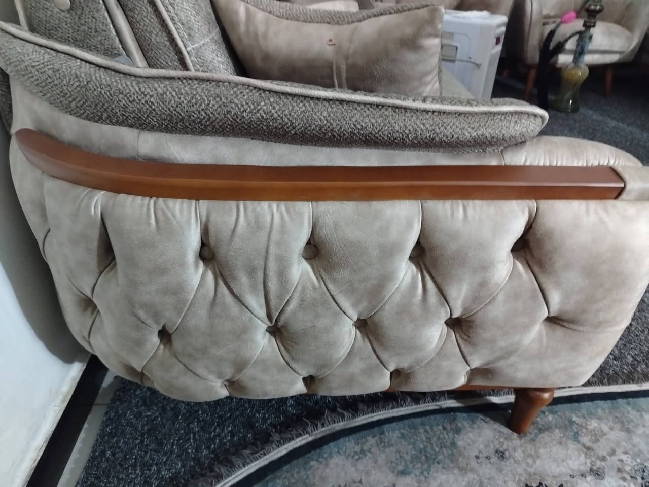 السلام عليكم للبيع تخم تركي خامه كتان ابو السرير ضهر قلاب يصير سرير مريح  اخته من السيديه 10 مقاعد قنفتين ام ٣ نفرات وقنفه ام ٢ نفرات و قنفتين ام النفر  اومكان صغير مايكفي  اخته بمليون و ٤٥٠ ابيعه مليون و ٣٠٠ نهايته مكان القاهره قرب جامع النداء


**إذا كنت صاحب هذا الإعلان وتريد حذفه لأي سبب، رجاءا أرسل رسالة إلى الدعم الفني**