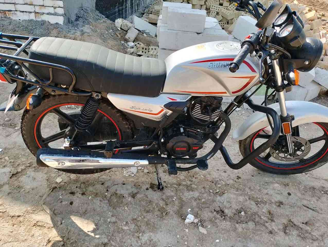 سلام عليكم دراجه شونكم للبيع اوراق استنساخ 2025 صار شهر ونص من طالعه سعر 950.وبيه مجال  مكان العلكايه حي ازهراء ***********
