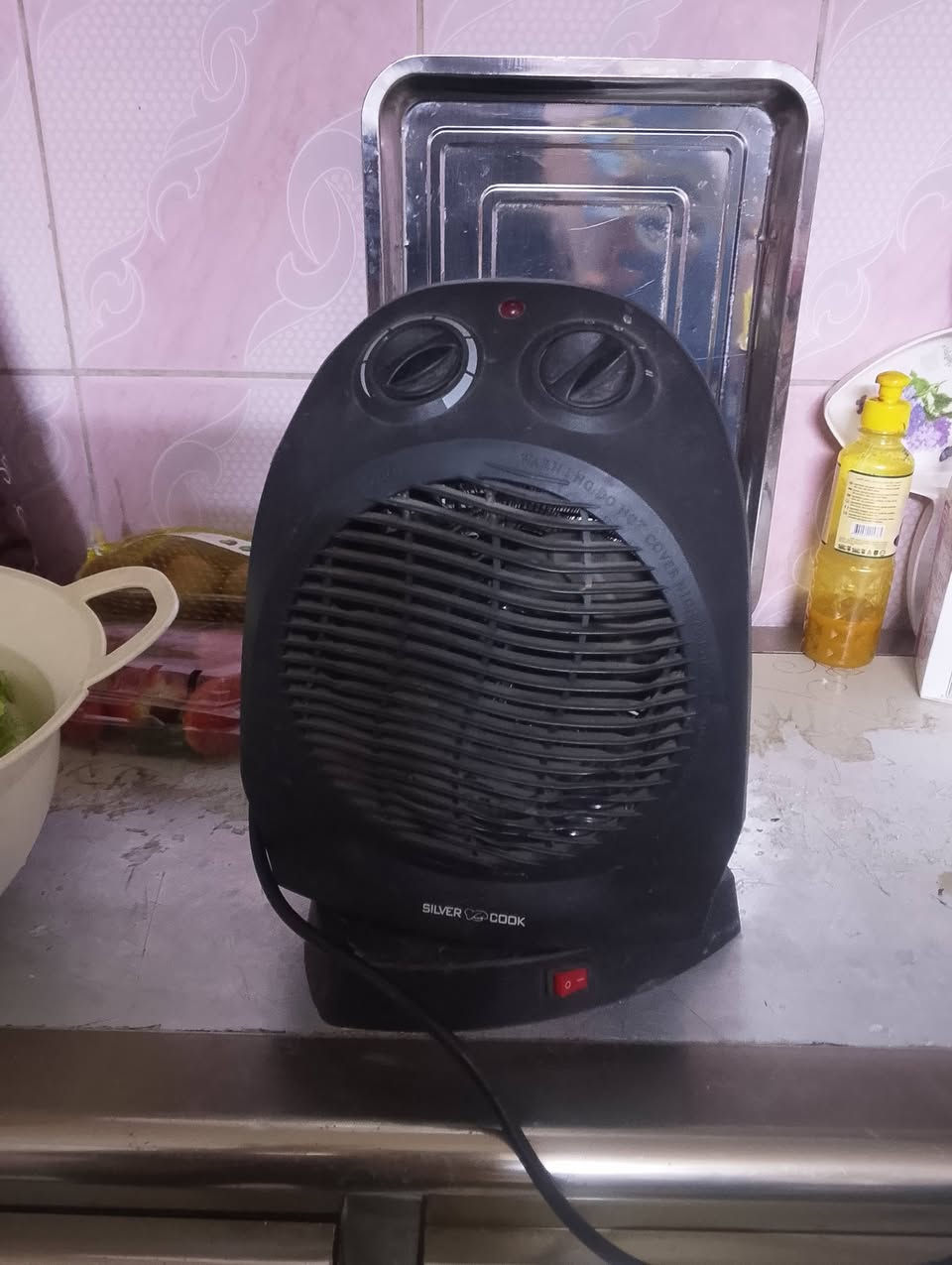 اوفن جديد شرط الشغل السعر 20بي مجال وهيترحجم صغير بي بنكه شرط الشغل السعر 12الف بي  ***********
