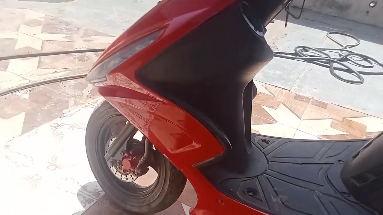 سلام عليكم
دراجه ماكس مضلع  للبيع حاويه صرالهه 5 أشهر طلعت 
كفاله من كلشي بيهه بس زلغ  سعر 750 وبيها مجال
***********
