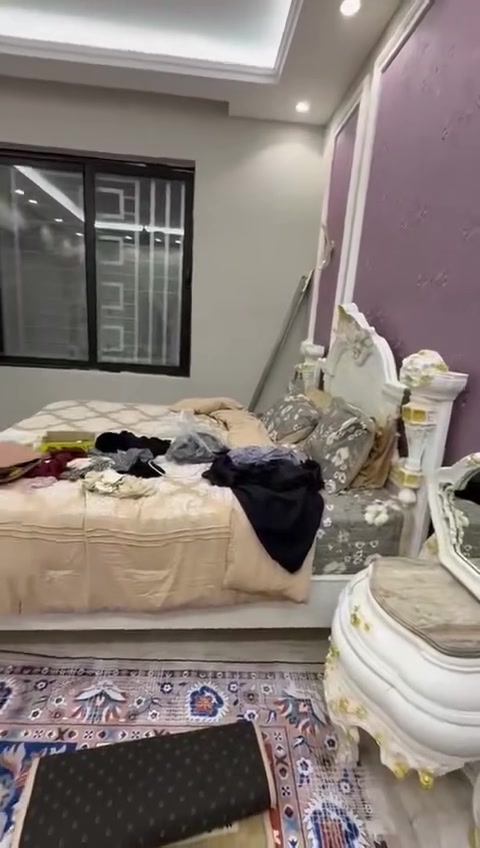 سلام عليكم بيت ٦٠٠ م مكانه كوفه شارع عبد عال طابقين هستوه طالع منه بنه للتفاصيل اكثر خاص والي ميشتري رجاءا ليتصل ***********
