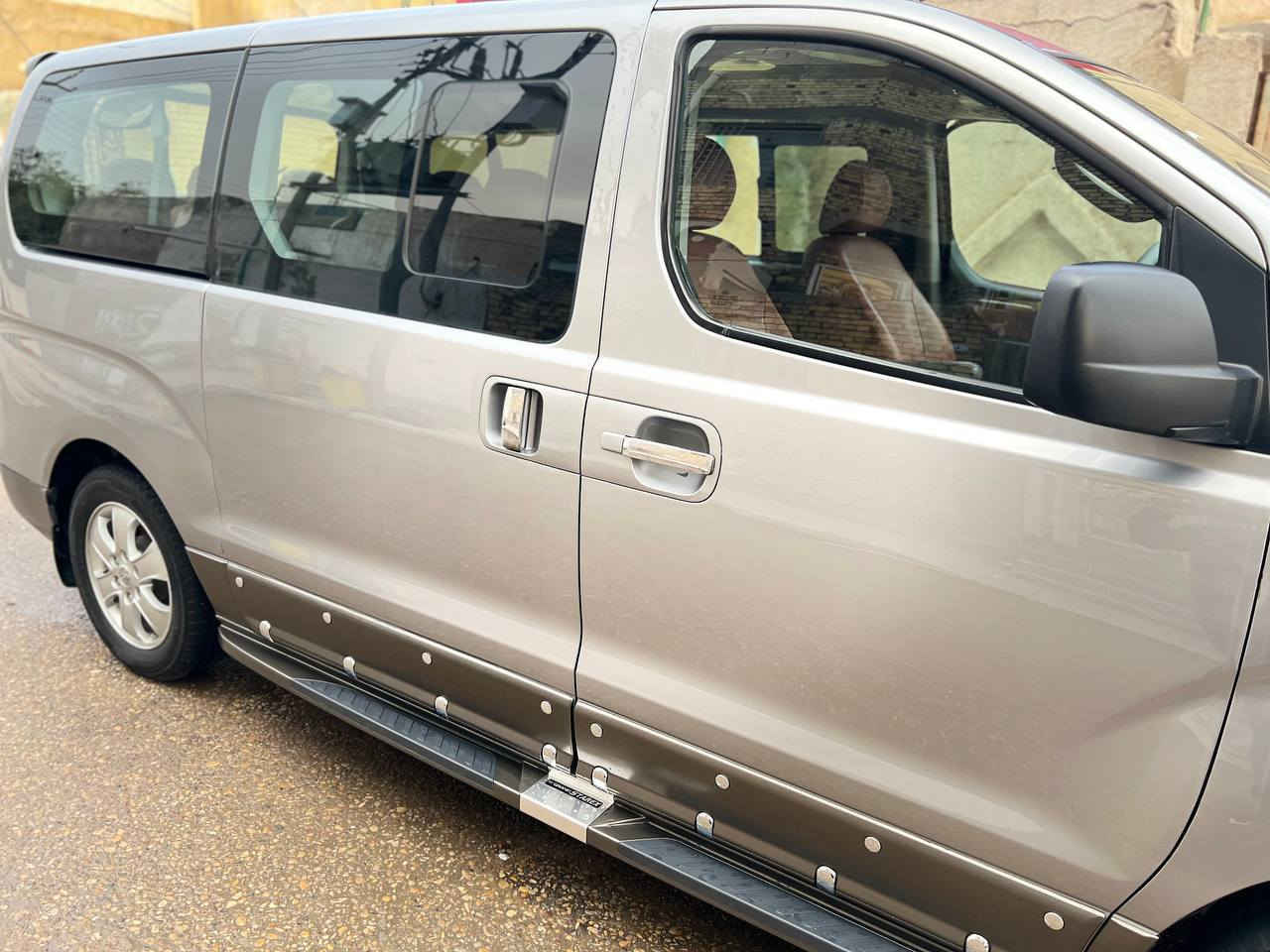 للبيع استاركس دبلو موديل (2019) اوتماتيك گاز  ملكي اصل جديده كفاله عامه بدي بدون صبغ ولا بارد  ولا تبديل  المحرك كفاله لاتبخير ولاتنقيص كفاله عامه تحمل الرقم بصره بسمي السعر (295) ورقه الاتصال على الرقم (***********) مكان السياره بصره
