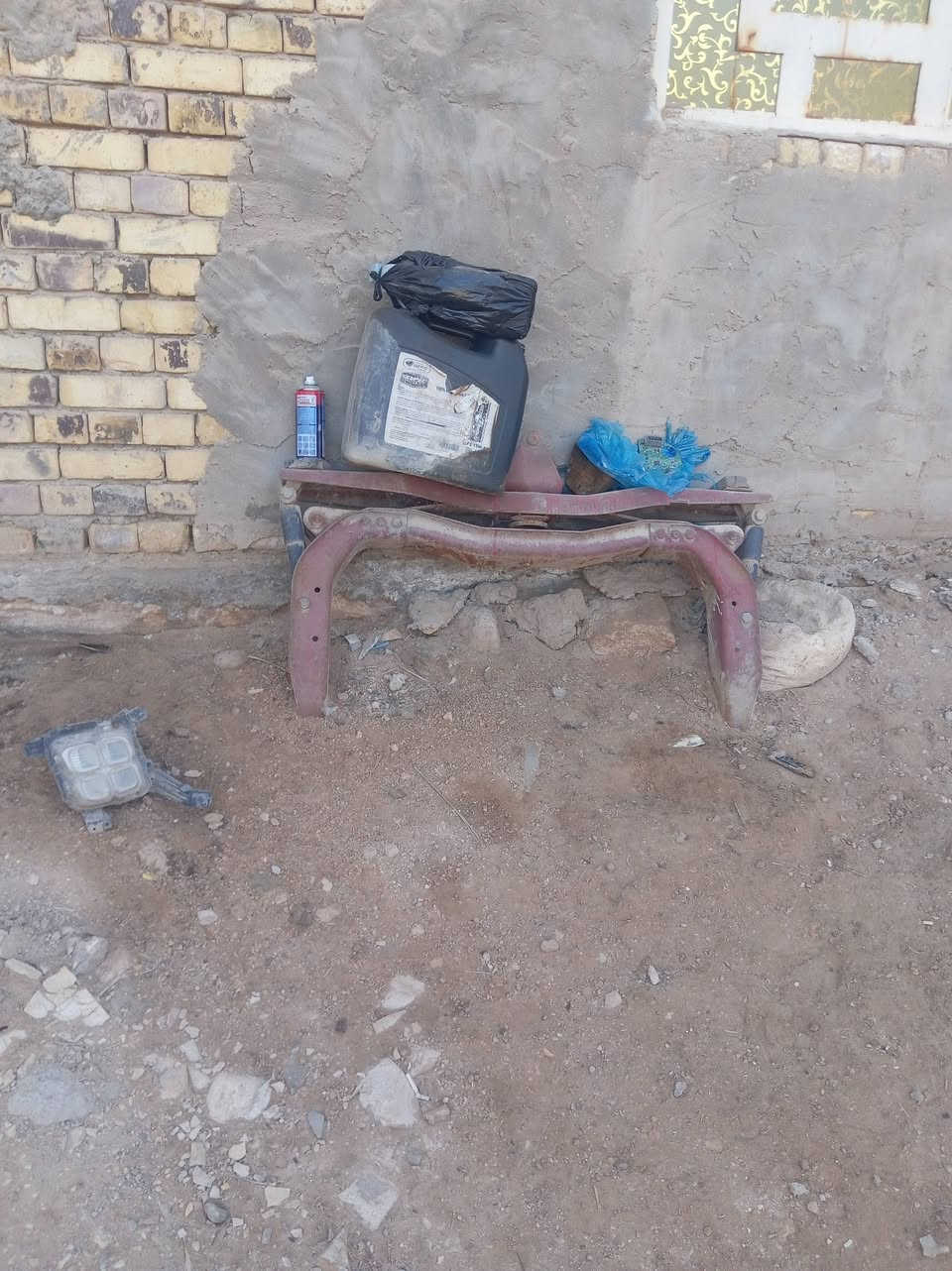 للبيع الشراي خاص او عل رقم 
***********
