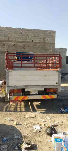 هينو ابو الشفه مديل ٢٠٠١ اصل سته وبع بلاد مكينه ٨٠عادي فاكيوم سياره  جاهزه  السعر دفترين وبيه مجال اتصل ***********
