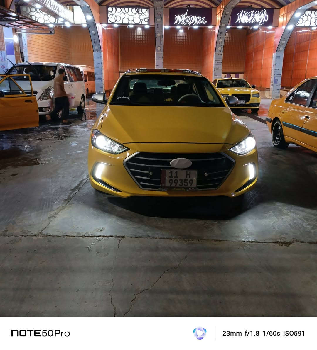 السلام عليكم  النترا لبيع موديل 2017 فول الموصفات ***********
