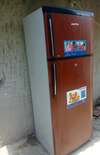 ثلاجة حجم 22 شرط شغل سعر 220 شراي اتصل 07704043228