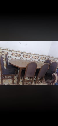 ميز طعام • ٦ كراسي • قرب جسر الدوار