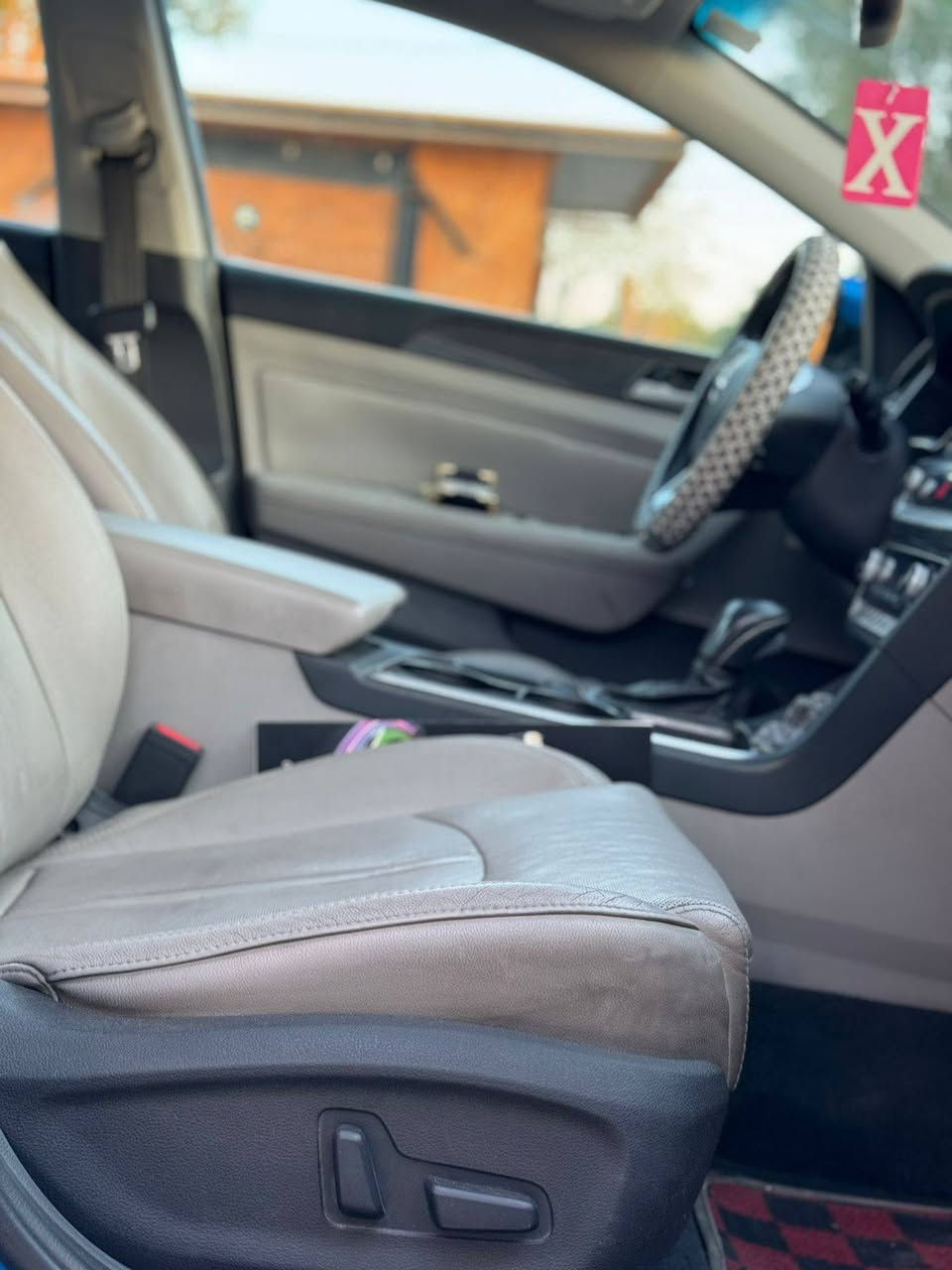 سلام عليكم سوناتا وارد امريكى موديل 18فول مواصفات حادثه بنيد وبيه صبغ بل جملاغات مكفوله من الشواطئ صبغ اثر شخوط مكينه مامفتوحه وكير وحداديه مكفولات مواصفات بصمه كشنات كهربائي فتحت سقف وبعد بيه مواصفات سعره 125 وبيه مجال رقمي *********** مامتواجد على فيس
