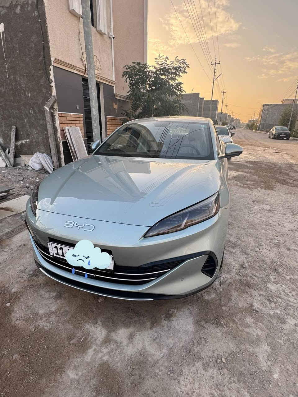 بي واي دي   سيل 6
موديل 2025 
موديل 2025
زيرو فستقي فول مواصفات 
عدا البانوراما

ماشيه3000  فقط 
رقم بغداد لون فستقي كفاله عامه من كلشي 
شخط جدا بسيط بالدعامية الخلفية 
فول عده الفتحة  
٥ كامرات 
شاشه دواره 
شاشه كبيره 
جلد كشنات ريكارو 
تحكم كشنات كهرباء 
قطعتين تبريد 
تحكمات سترين 
اشارت مري 
بصمه وكارت دخول 
منفاخ هوء 
شاحنه اصليه 

رقم بغداد لوحة وسنوية بأسمي 

السيارة كاملة برامج وتعريب وتحديث
مبدل دهن وكآمل 
السعر 22900

#بيع_او_مراوس

***********
