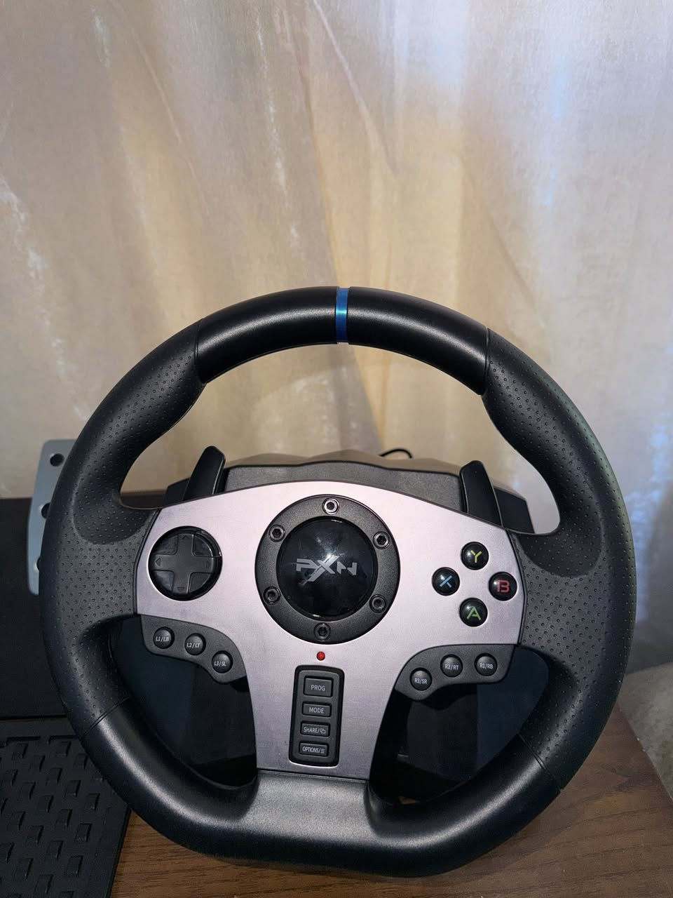 السلام عليكم دركسون PXN V9  جداً نظيف استعمال قليل السعر 100 عنواني بغداد الزعفرانية 
***********
يوجد توصيل داخل بغداد
