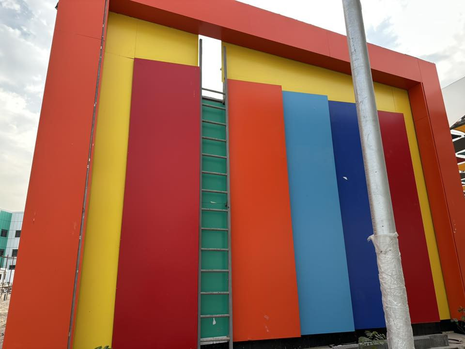 مساعد خلفة متفرغ لحيم 7018/خلفة كابون مكاني بغداد 
موجود واتساب ***********
