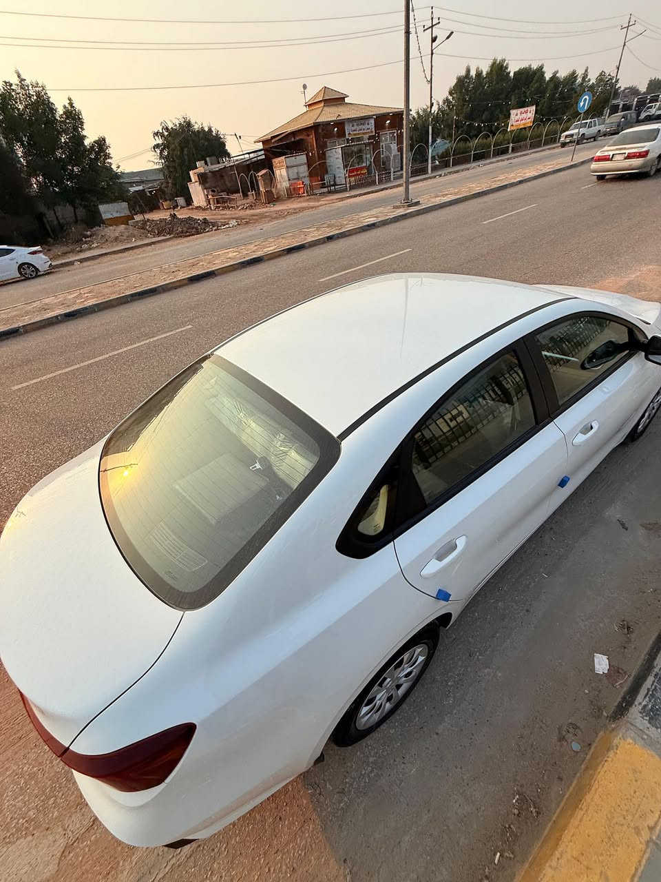 السلام عليكم كيا سيراتو موديل 2024 
رقم اربيل بسم شركه 
كفاله عامه 
محرك 1600
ماشيه 25 سياره جديده 
مواصفات 
داخل لونين 
دبل لد 
حساسات خلفيه 
كامره دواره
شاشة 
قطعتين تبريد 
مانع انزلاق 
حساس ضغط الإطار 
الاستفسار 
‏‪***********‬‏
مكان سياره النجف
