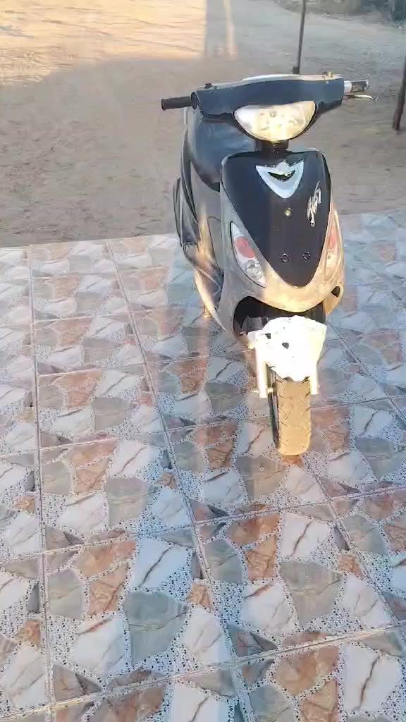 السلام عليكم دراجه للبيع ماكس السعر خاص المشرف علاجي خلاص ***********
