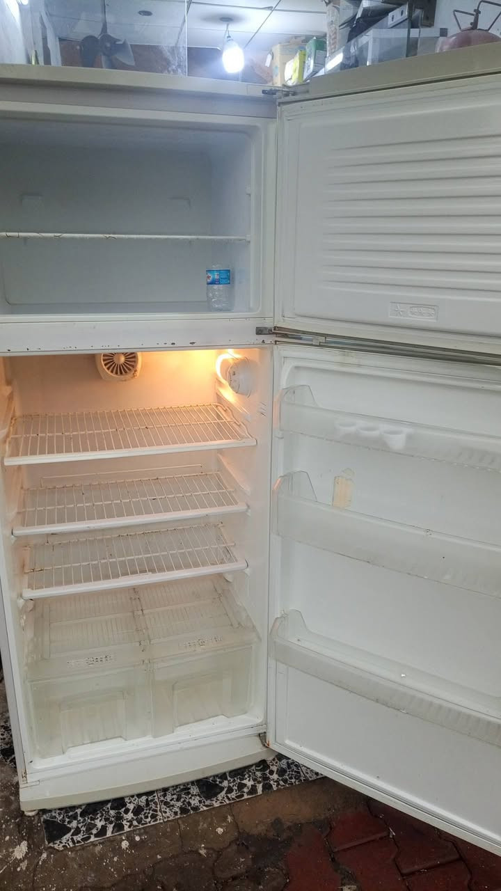 ثلاجه للبيع
النوع ارچلك 
حجم 16 
السعر 125 
الموقع كركوك تسعين قرب البداله 
***********
