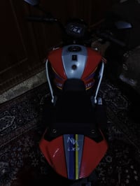 ماطور شحن حجم كبير يستحمل وزن  75 كليو تقريبن سماعا ابلتوث السعر 135 ا...