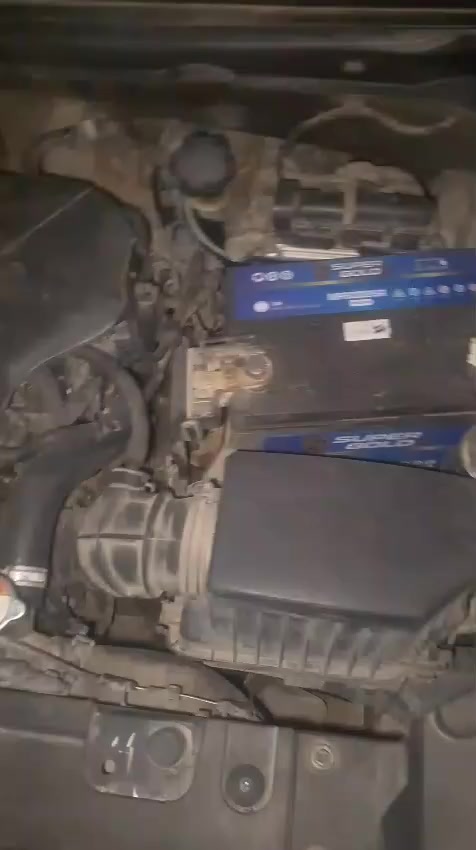 السلام عليكم 
رمضان كريم وكل عام وانتم بخير 
سياره كيا صول تكسي 2014 رقم بغداد مكينه 1600 GDI 
مكينه وكير جديد خير من الله 
صدر كله جديد تخم تاير جديد 
سياره بيها بعض الملاحضات وطخطات مثل ما واضح بلصوره السياره داخله اكلين بدون حادث شواصي ولغود مكفوله سنويه جديده اصدار شهر 1 سعر 100$ بيها مجال بسيط 
اي استفسار اتصال ***********
