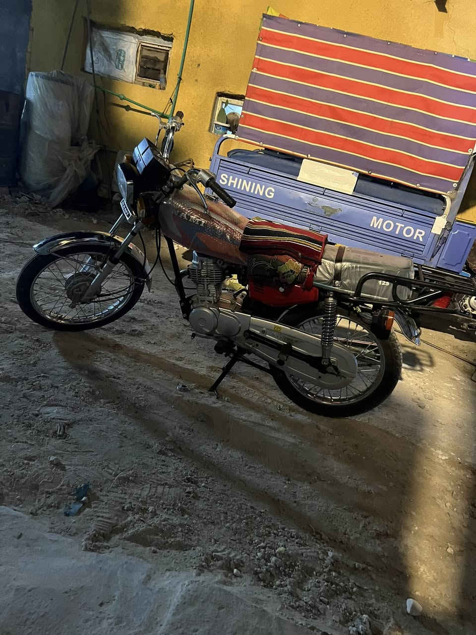 السلام عليكم مطور تعمير 2025 شاصي 13دراجه نضيفه وتخبل  ومانقصه شي مكان كربلاء سعر واحد وخمسين هااذ رقمي بي وساب ***********
