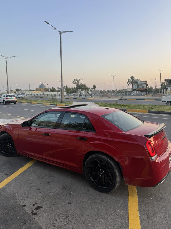 السلام عليكم كلايسلر 300  الموديل 2017    مواصفات S  بنوراما .كشنات جلد تدفئه كشنات كهرباء هيتر مري  السياره

السياره كنديه كلين بيه تكحيل بل هلال فقط  عليه افلام حمايه ppf ضمان 10 سنواتت       سمكك الفلم 10ملم 
رقم السياره اربيل 
موقع السياره ديالى الخالص
***********
