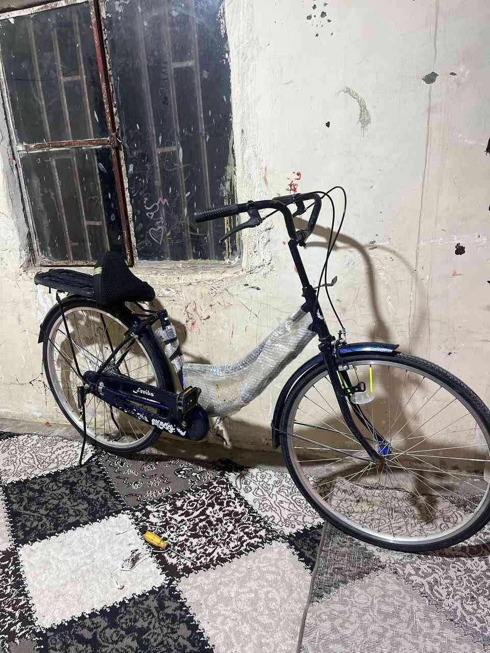 سلام عليكم باسكل بناتي حجم 26اخو الجديد يردله ويل خلفي السعر 70وبي مجال هاتف***********
