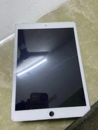 ايباد ٩ • نضيف • عطل الدكمه