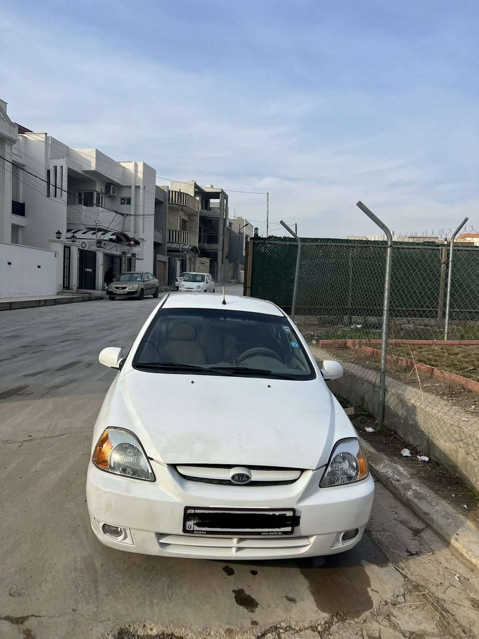 كيا ريو موديل 2004
مصبوغة حزام محرك جديد مال كصة شديته حجمها 1400

 رقم نينوى انكليزي تبريد شغال تحويل شرط بدون وكاله من الشرعي كوبون بيها الكتروني سيارة جاهزة السعر 53 وبيها مجال شي قليل
***********
***********
