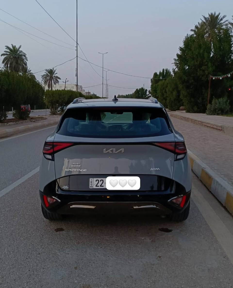 السلام عليكم كيا سبورتاج. خليجي – موديل 2024 – رقم أربيل
لون أسمنتي
بانوراما
فول أوبشن 1/1
ماشية 18,000 كم فقط
المواصفات:
فتحة سقف بانوراما كهرباء
شاشة كبيرة + Apple CarPlay / Android Auto
كاميرات 
السنويه جديده تنتهي 2029
حساسات أمامية وخلفية
رادار + الحفاظ على المسار
مثبت سرعة ذكي
بصمة تشغيل ودخول
فرش جلد
مقاعد كهرباء
تكييف ديچيتال
جنوط سبور
مرايات كهرباء وضم
إضاءة LED
مكفولة من الدعامية للدعامية
فحص عند اي سونار
الاتصال  ع الرقم لمعرفة السعر *********** 
او مراسله واتساب متوفر
