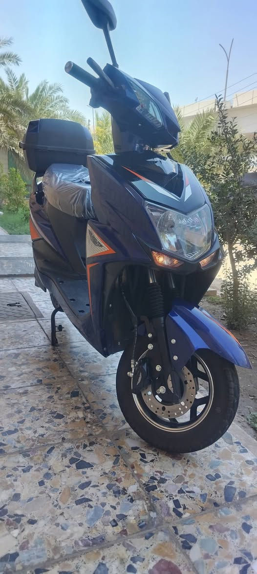 السلام عليكم دراجه شحن سكنس قرش Mtr جديده ماشيه قليل جدا
بطارياتها كبار كرافين عدد 6.
ملف 1500 واط.
السعر ٧٥٠ الف.
مكاني بغداد جادريه.
***********
