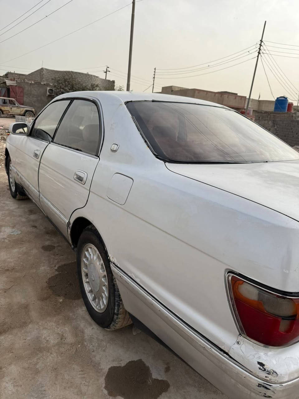 سلام وعليكم بطه أدوات مكفولة من كص مكينه ثني ونص طخم تاير   سياره جديد *********** سعره. ء25 مكان بصره
