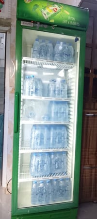 عندي غراض مستعمله نضيفات للاستفسار الاتصال على الرقم الموجود//07881060...