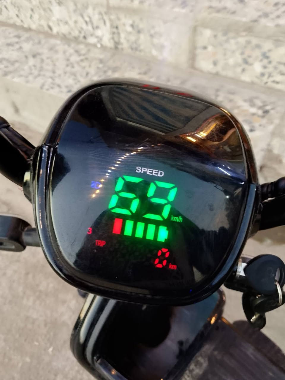 سلام عليكم دراجه شحن للبيع فقط العداد عطلان الستفسار على الرقم ***********
