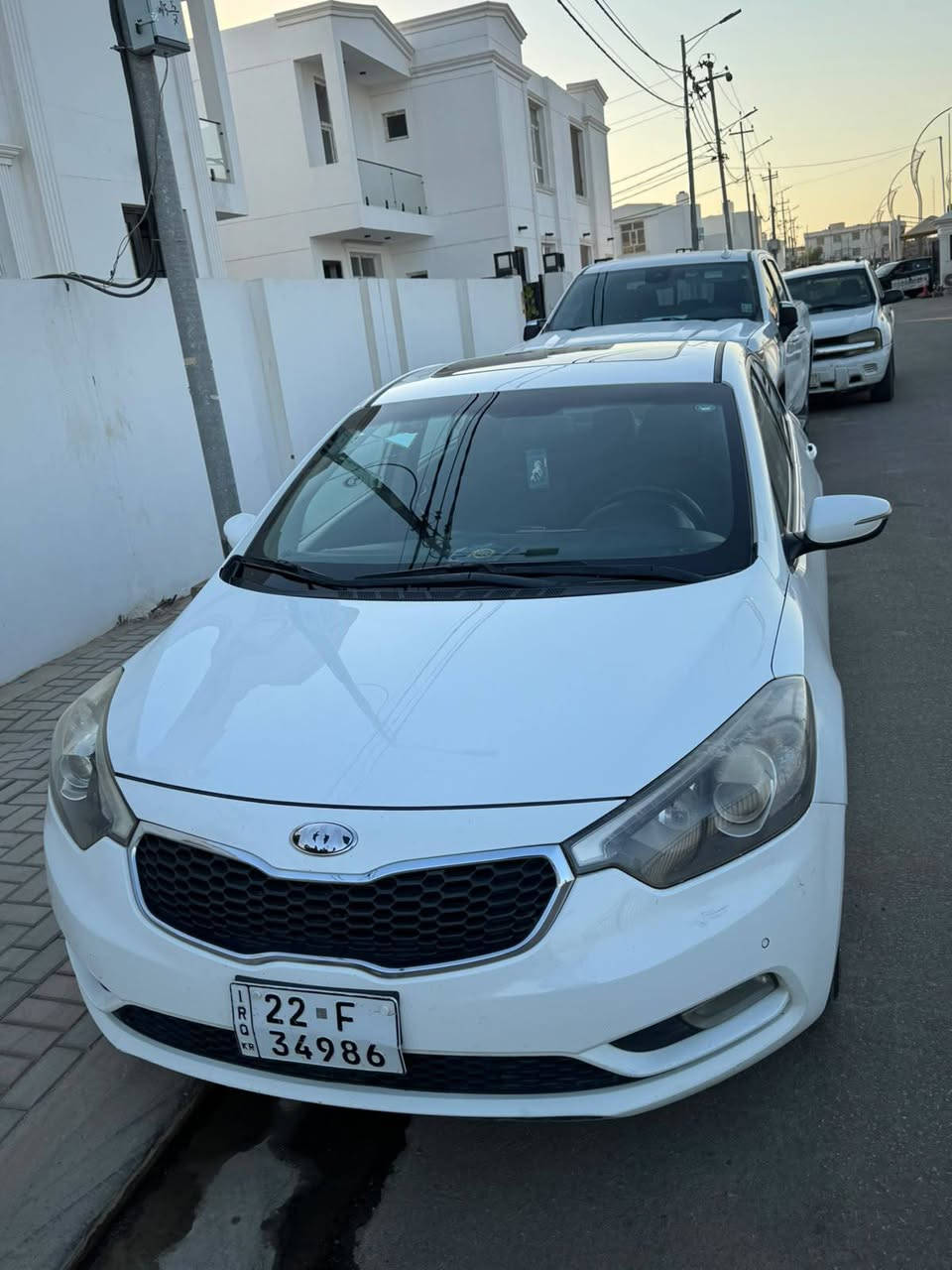 السلام عليكم
سيراتو ٢٠١٤ خليجي 🚗
سلايت 
تحكمات ستيرن
5 ويل كب 
السيارة بيهه بارد بلباب الخلفي جهة السايق
وشبر بالجاملغ الأمامي
مكينة ١٦٠٠ كفالة
منظومة تبريد جديدة ثلج(قطعتين)🥶
حدادية جديدة
كير كفالة 
السيارة فول ماعدى البصمة
السنوية ل٢٩
سعرهه ١٢٥ $$
العنوان ديوانية 📍 
للاستفسار *********** 📞
