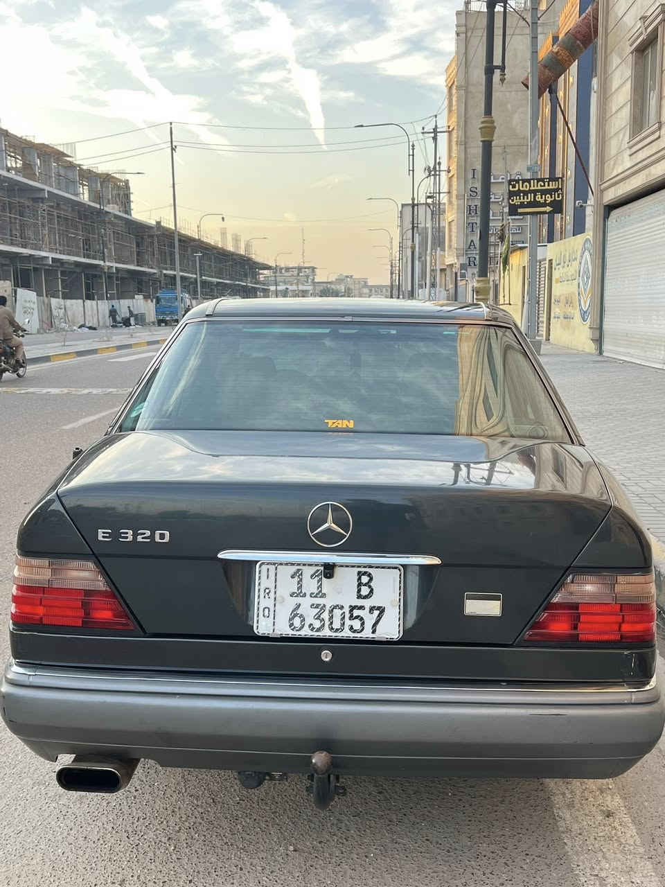 السلام عليكم دب ٩٠ للبيع كامل من كلشي  فول واي نقص مابي رقم بغداد بسمي مكان السياره بصره ***********
