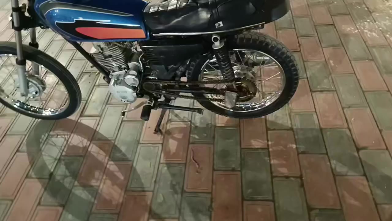 سلام عليكم دراجه للبيع مكينه 5 كير  باتري جديد وسلف على دكمه مكاني حي الميلاد قرب مجمع الدره السكني السعر 250 للتواصل خاص


**إذا كنت صاحب هذا الإعلان وتريد حذفه لأي سبب، رجاءا أرسل رسالة إلى الدعم الفني**