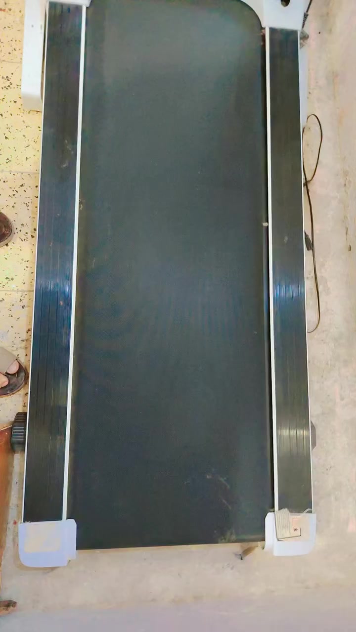 جبلي ماطورين اخو الكارتون .. اشتريناه ب٥٠٠   مستخدم عدة مرات قليلة  ***********
