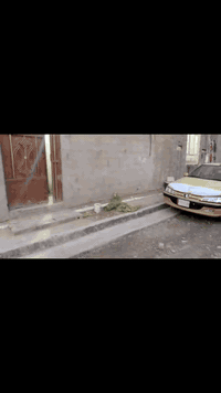 سلام عليكم بيت ب ام الكبر ولغزلان ميت متر مربع قرب معمل الرحلات يبعد عن شارع لعام 6افرع خدمات كامله مي مجاري كهرباء تبليط البيت بي صاله اربعه بخمسه والغرفه خمسه بخمسه ولستقبال سته بربعه المطبخ اربعه باربعه ‏‪***********‬‏👍***********
