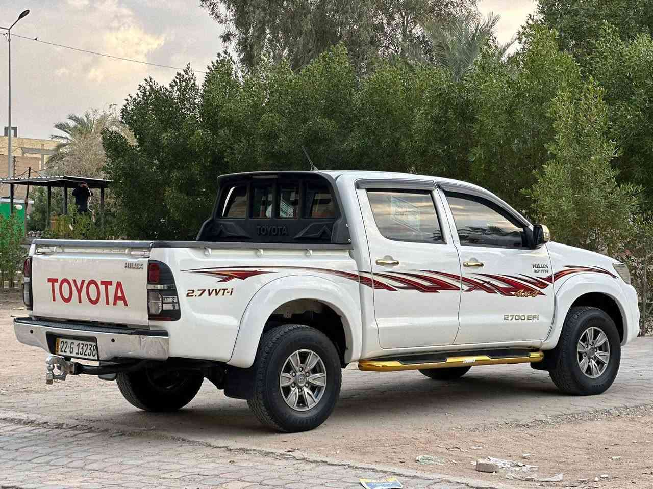 سلام عليكم للبيع هايلوكس فور ويل كويتي  موديل 2014 كفاله عامه  السعر 216 كير اوتماتيك كشنات تبريد مكينه كفاله شرط شاشه كامره خلفيه فول موصفات  للستفسار ***********
