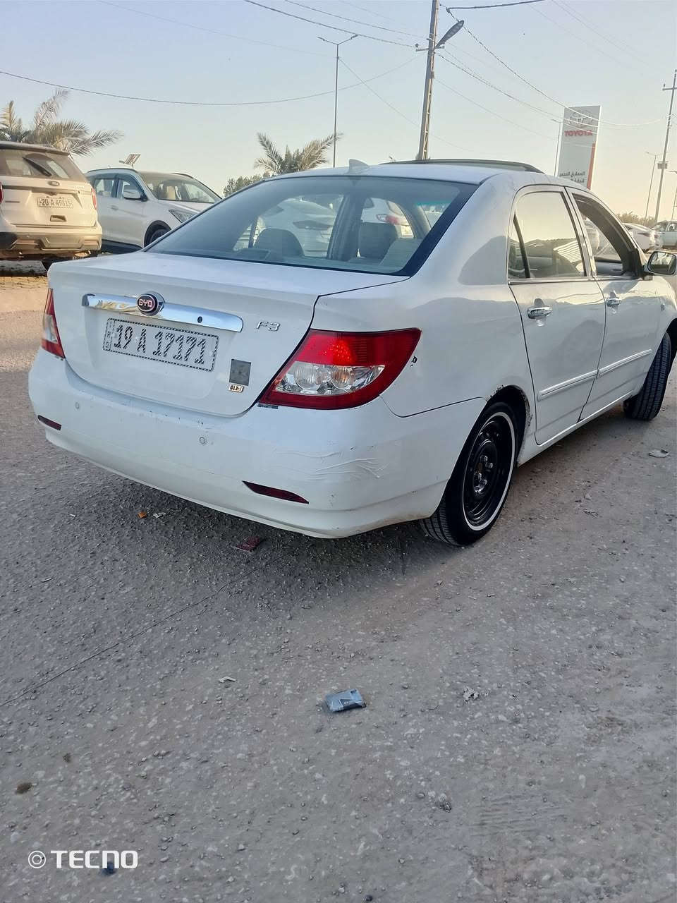 سلام عليكم بيوايدي كير عادي للبيع موديل 2013 جاهزه السياره مكينه كير حداديه تبريد كله جديد تخم تاير صارله 3 تيام شده ابو الخطه بيه جاملغ خلفي بس لاوصل لاحوض ولاشاصي رقم كربلاء دولي سنويه لل30 السعر ب 57 وبيه مجال للطيبين مستعجل على بيعته عندي مريض مكاني نجف الاشرف رقم موبايل ***********
