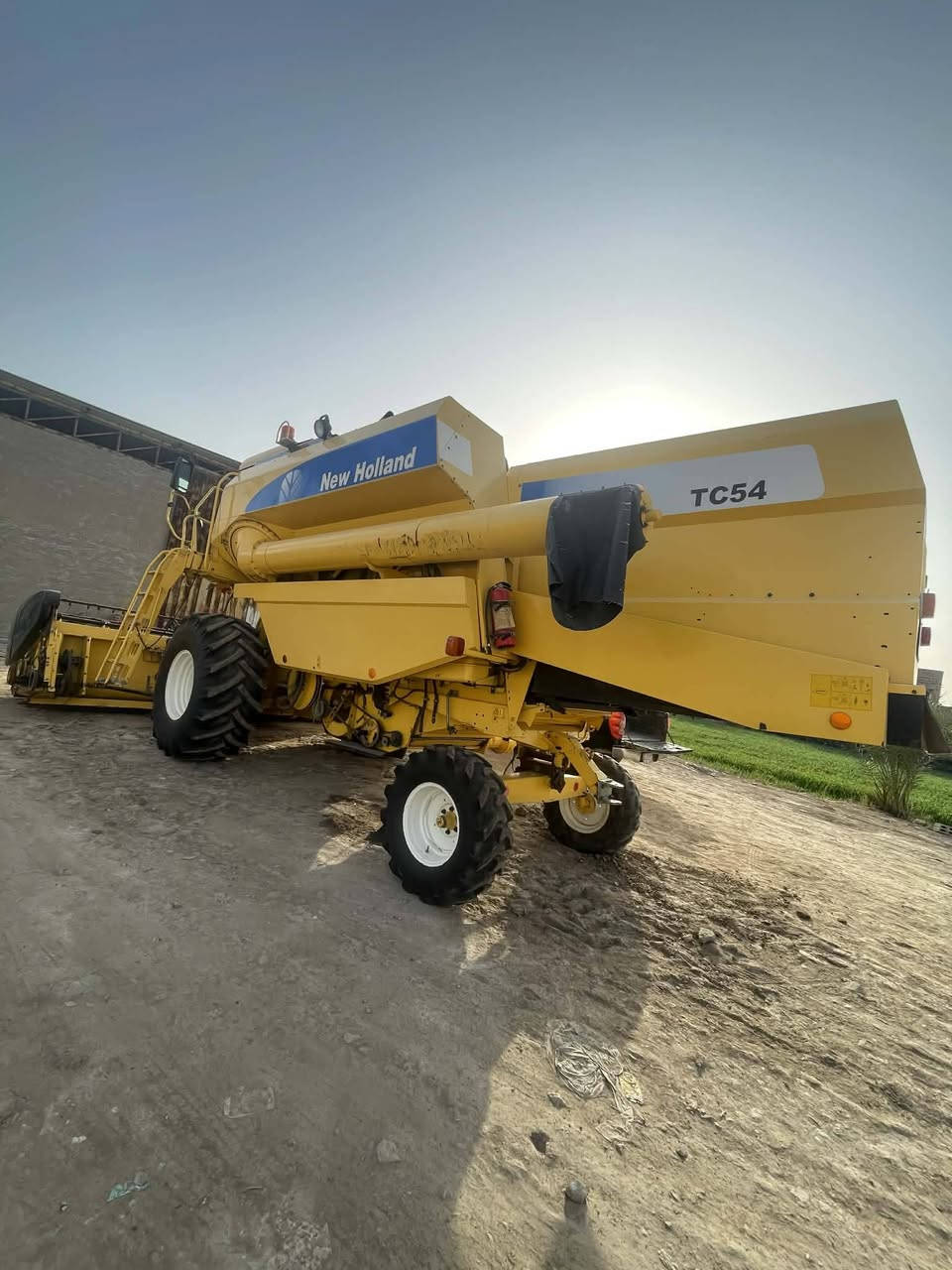 سلام عليكم للبيع هيدرو 2007رقم اربيل 4بلم كله عله شركه ***********
