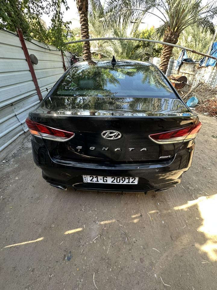 سوناتا 2018
فول مواصفات sport فتحه بصمه كشنات جلد استيرن حرف Dشفتات 
الحادث جاملغ امامي جهت السايق فقط بدون ايرباك بدون شاصي بدون لغد وبيها بارد بالهلال مال الجاملغ الخلف 
السعر 127 ورقه وبي مجال 
مكان السياره بغداد 
للاستفسار الاتصال على الرقم ‭0780 862 9704‬

