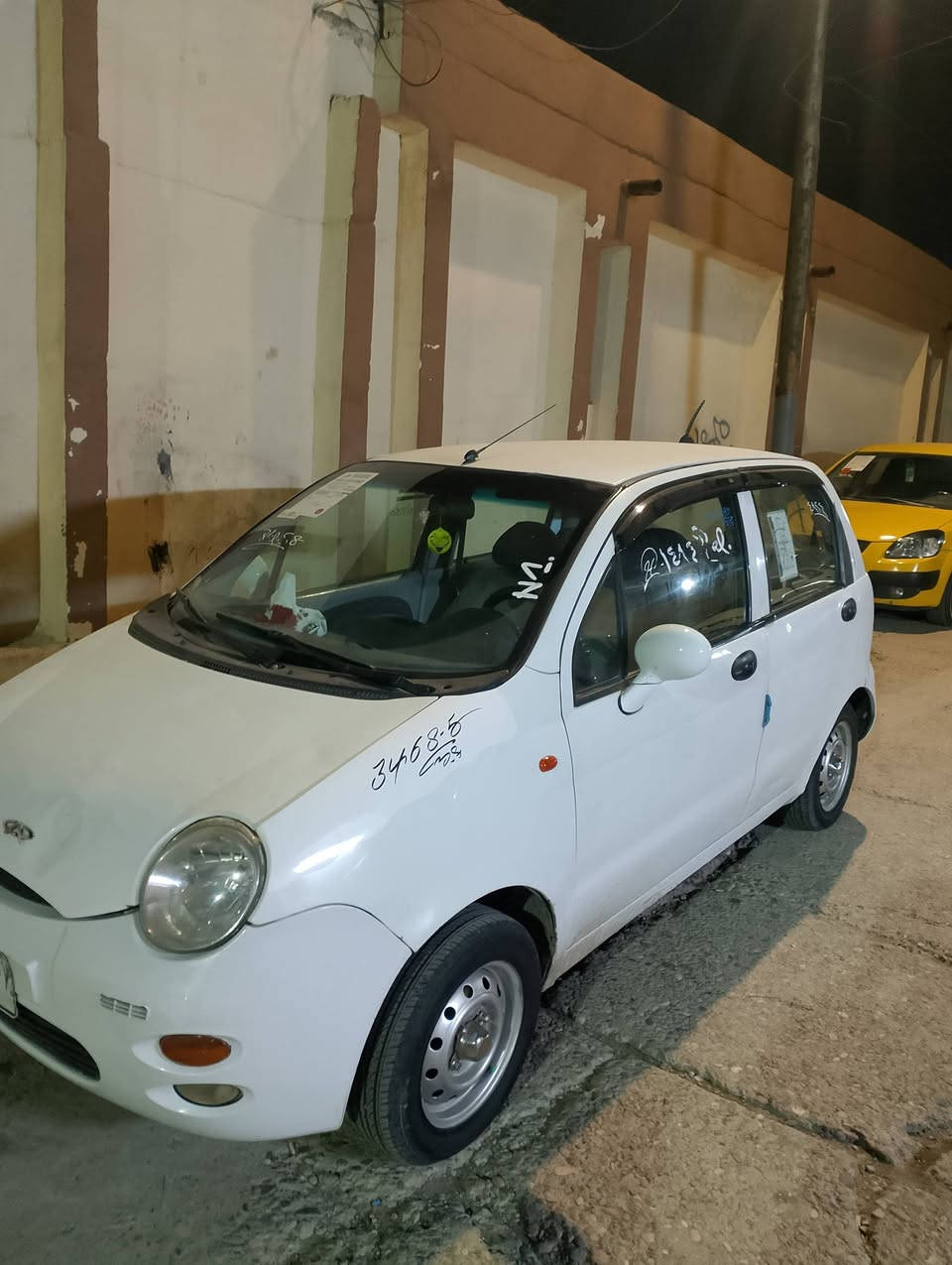 كوكو موديل 13
مكينه وكير شرط 
بدون صبغ ولا ضرار 
كربون بنزين ⛽ 
رقم الماني 
تايات جداد 
السيارة احله من الصورة 
السعر 25 وبيها مجال شي قليل 
رقم الهاتف ***********
بي وتساب
