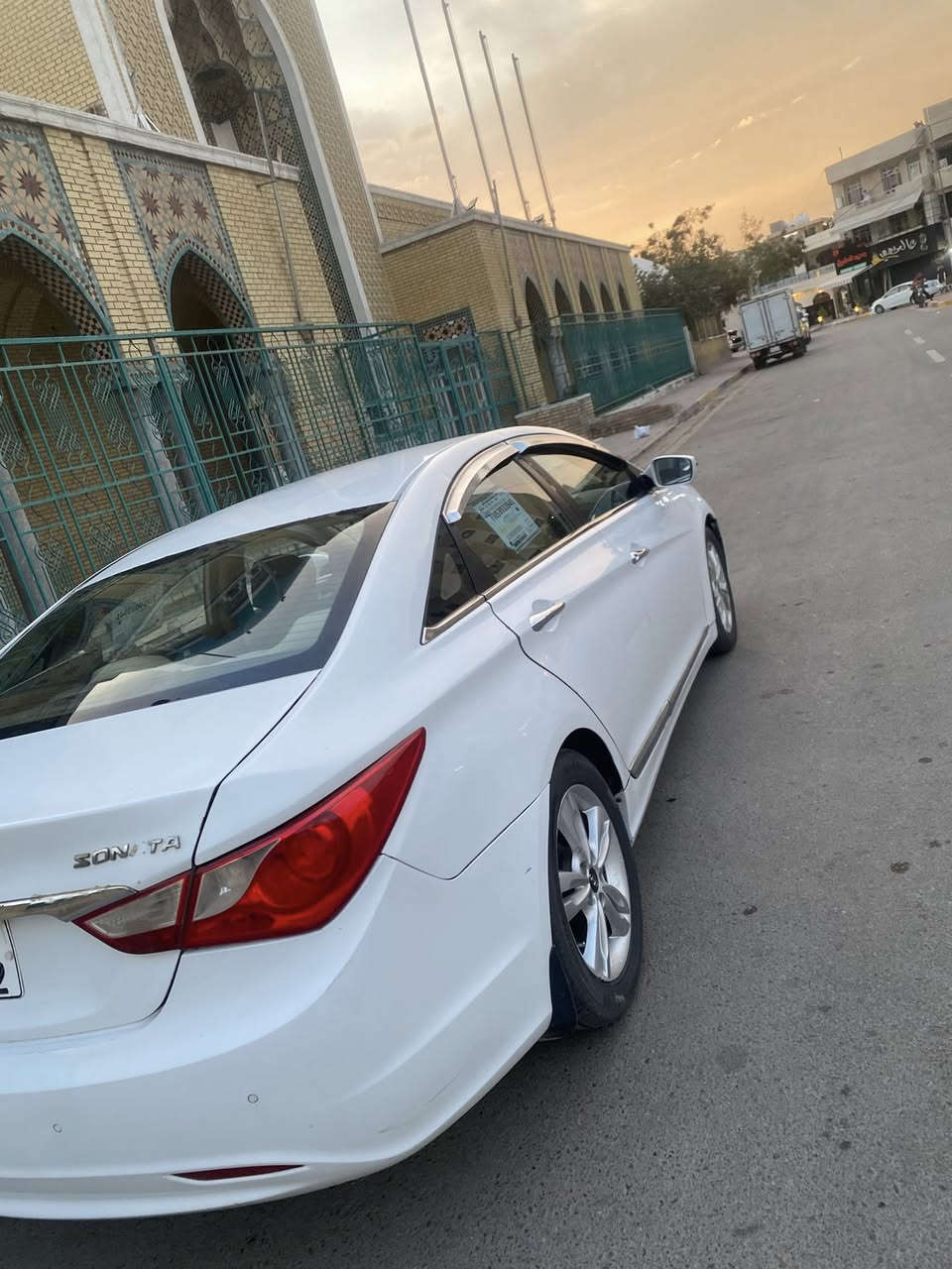 السلام عليكم
للبيع سوناتا خليجي ٢٠١٢ 
محرك ٢٤٠٠ كفاله 
تبريد ثلج حاديه جديد كير كفاله تخم تاير صبغ  حزام حادث جاملغ امامي. 
شاشه كامره 
مكان السياره بغداد الاعظمية 
السعر ١٠٣ 
***********
***********
