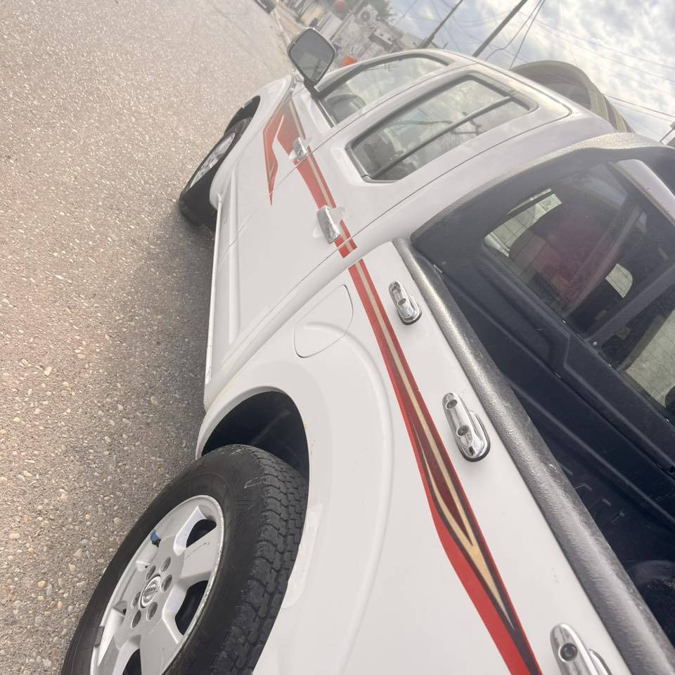 السلام عليكم 
موديل 9️⃣ 
كير عادي
رقم اربيل 
تبريد ثلج

سياره كفاله فقط بارد بربع الباب مثل ما واضح بالصوره
سياره جديده كارتون
كير    محرك  كله جديده لا تنقيص ولا تبخير

حداديه امامي خلفي كله جديد سياره طوبه
رقم جديد باسمي هسه محوله 
السعر ٩٥ وبيها مجال قليل 
مكان السياره ميسان العماره
***********
***********
