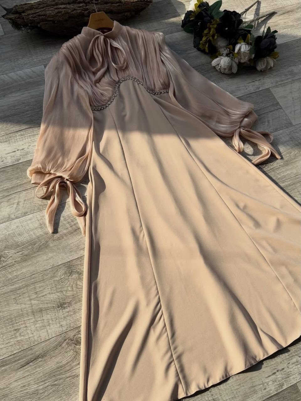 فستان العيد❤‍🩹
السعر 36 الف 
خامة دابل & اوركنزا 
38-40-42-44-46-48


**إذا كنت صاحب هذا الإعلان وتريد حذفه لأي سبب، رجاءا أرسل رسالة إلى الدعم الفني**