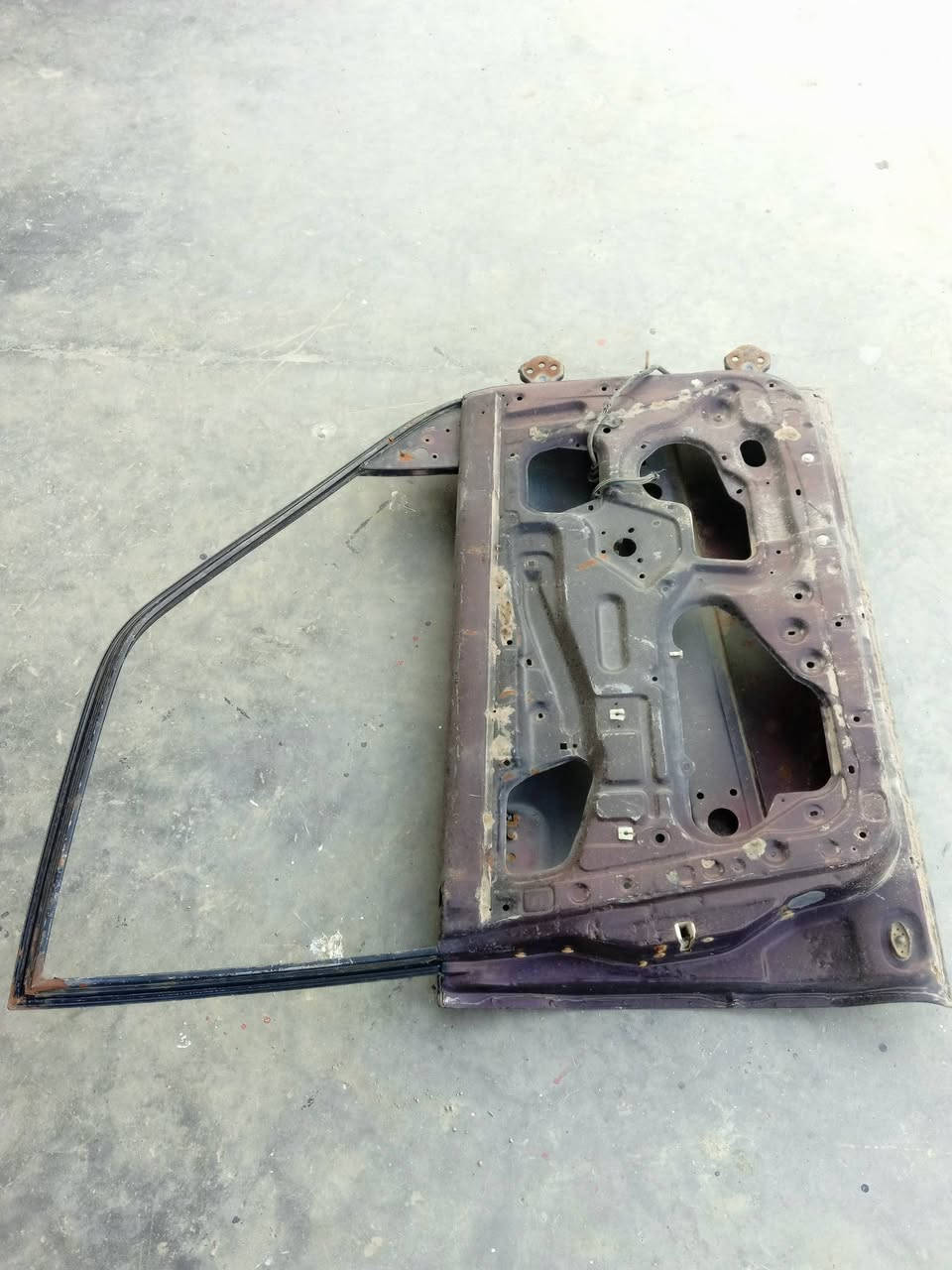 بوب للبيع مال كية ابرايد  يرهمن على السايبا  السعر خاص الرقم *********** مكان بغداد  تقاطع النهروان
