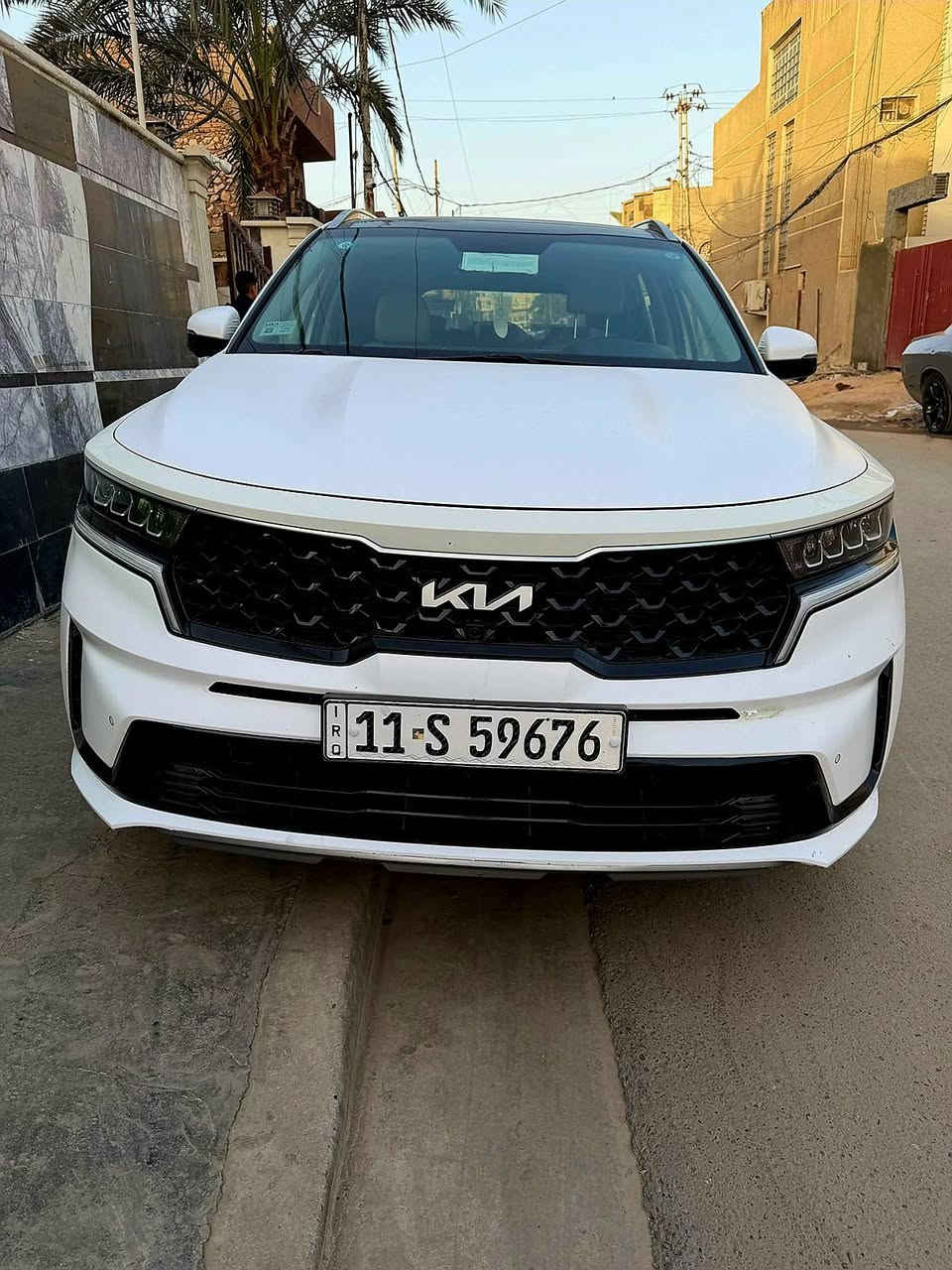 سورنتو 2023 وارد خليجي مكفول  بأسمي  تحويل مباشر ماشيه 60 
مواصفات 
____________
٦ سلندر 
٥ كامرات محيطيه
كامره بالمرآت الوسط
٣ قطع تبريد
ويل ٢٠
داتشو
كشنات تدفئه تبريد
المقاعد طوي كهربائي
منفذ شحن  تايب سي بالمقعد الأمامي
جلد اصلي
سقف بانوراما 
كير موس
جنطه كهرباء مع حساسات
تحكم ستيرن
مثبت سرعه
شاشه LED لمس
شفتات خلف الستيرن
اوامر صوتيه 
شاحن لاسلكي 
تشغيل عن بعد 
اشارة ترحيب
بصمات دخول ذكي عالأبواب
كراسي كهرباء
بردات بلاديه للأبواب الخلفيه 
هاند بريك كهربائي
رادار
 فول السياره فور اكس X4السعر 320 وبيه مجال لشراي
***********
