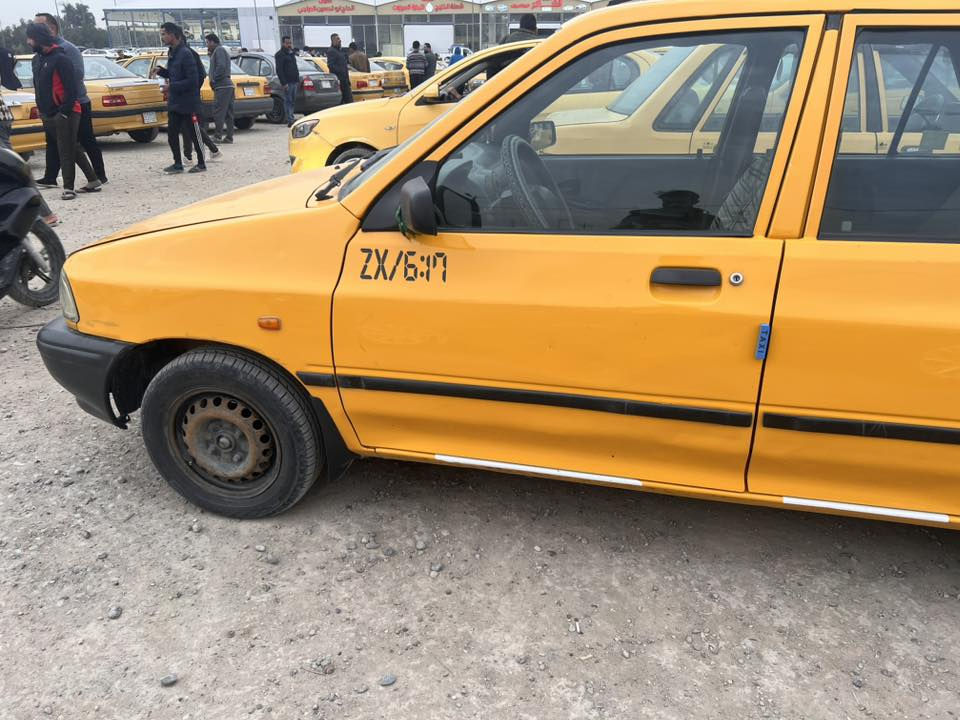 السلام عليكم
سايبه ١٨
السياره حره ابسمي
مكينه بيهة بدايت بخار
تخم تاير جديد 
كير خير من الله
السعر ٤٥ وبيه مجال 
***********
