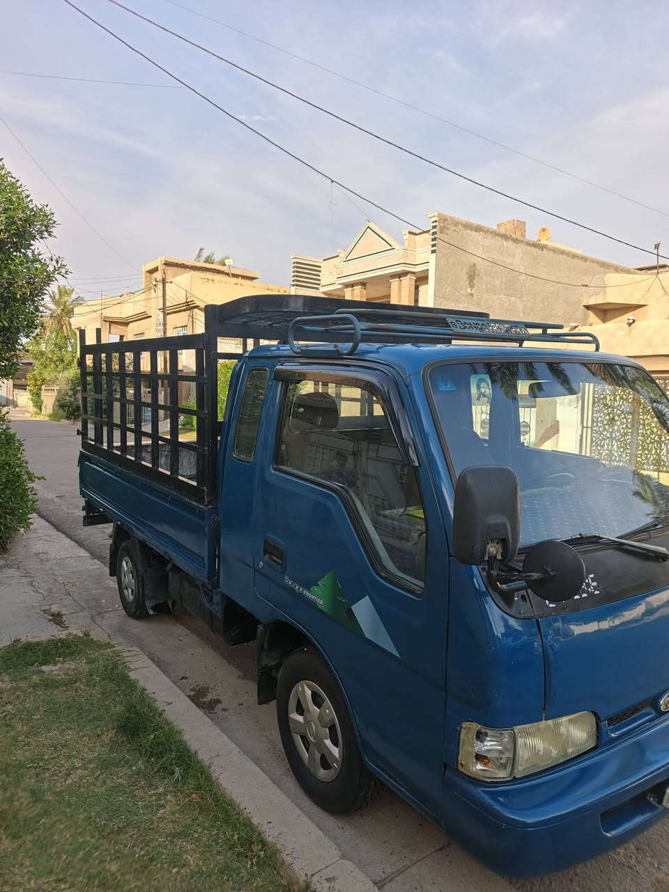السلام عليكم
كيه فونتيرا ١٩٩٧
سياره كير محرك اكسل شاصي كفاله
كهربائيات كامله سياره شرط نكره بكل وقت ترايك للبصره باتري جديد مشط ستيرن جديد سياره كامله متصرف عليه  الف بغداد مشروع وطني تحويل مباشر سياره باسمي  مكاني بغداد الزعفرانيه 
تصل وتدلل ***********
