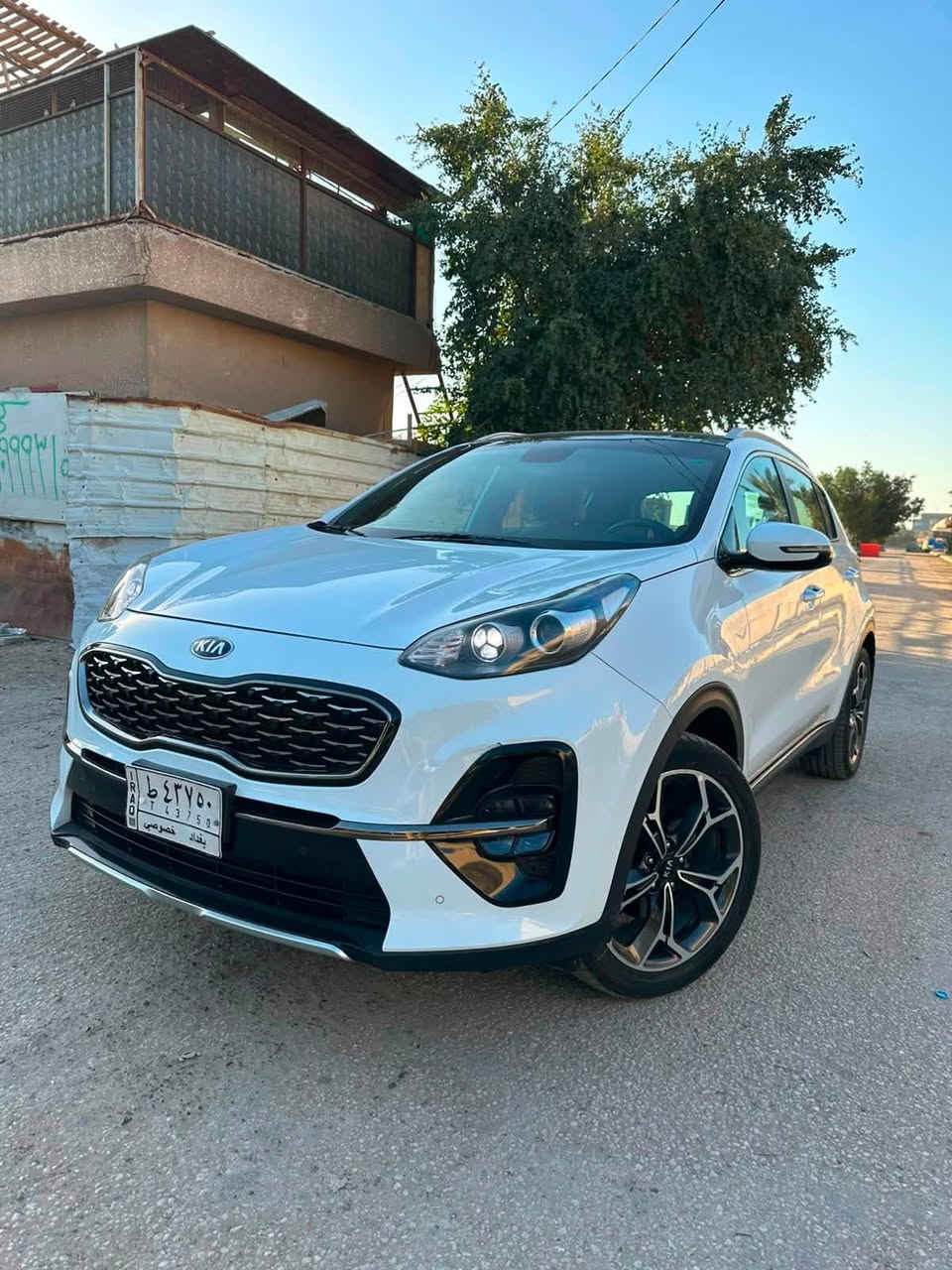 للبيع كيا سبورتج موديل 2020 
فول مواصفات GTlin 
رقم بغداد 
ماشية 85.000 كم متر
 السيارة باسمي مكانها بغداد 
السعر 200ورقة
هاتف ***********
